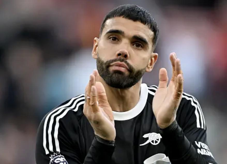 狗子28平台入口-拉亚：索博斯洛伊的射门非常漂亮，希望下次我能扑出这样的球