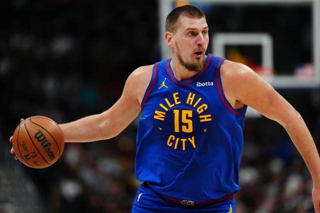 狗子28官网-美媒NBA首月评奖：约基奇MVP 库詹杜分列一二三阵