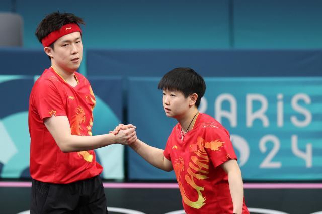 巴黎奥运会｜乒乓球——混双：王楚钦_孙颖莎组合晋级半决赛+XxjpseC007627_20240729_MVPFN0A001.jpg